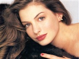 Anne Hathaway