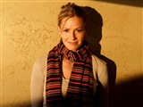 Elizabeth Shue