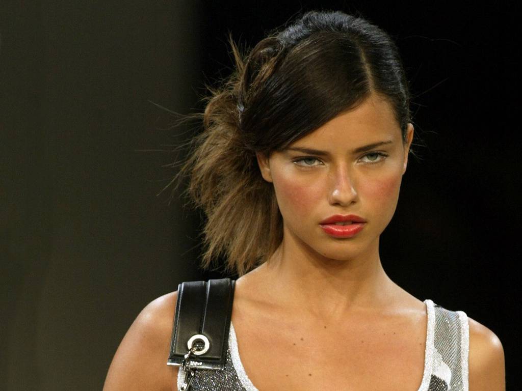 Adriana Lima leaked wallpapers