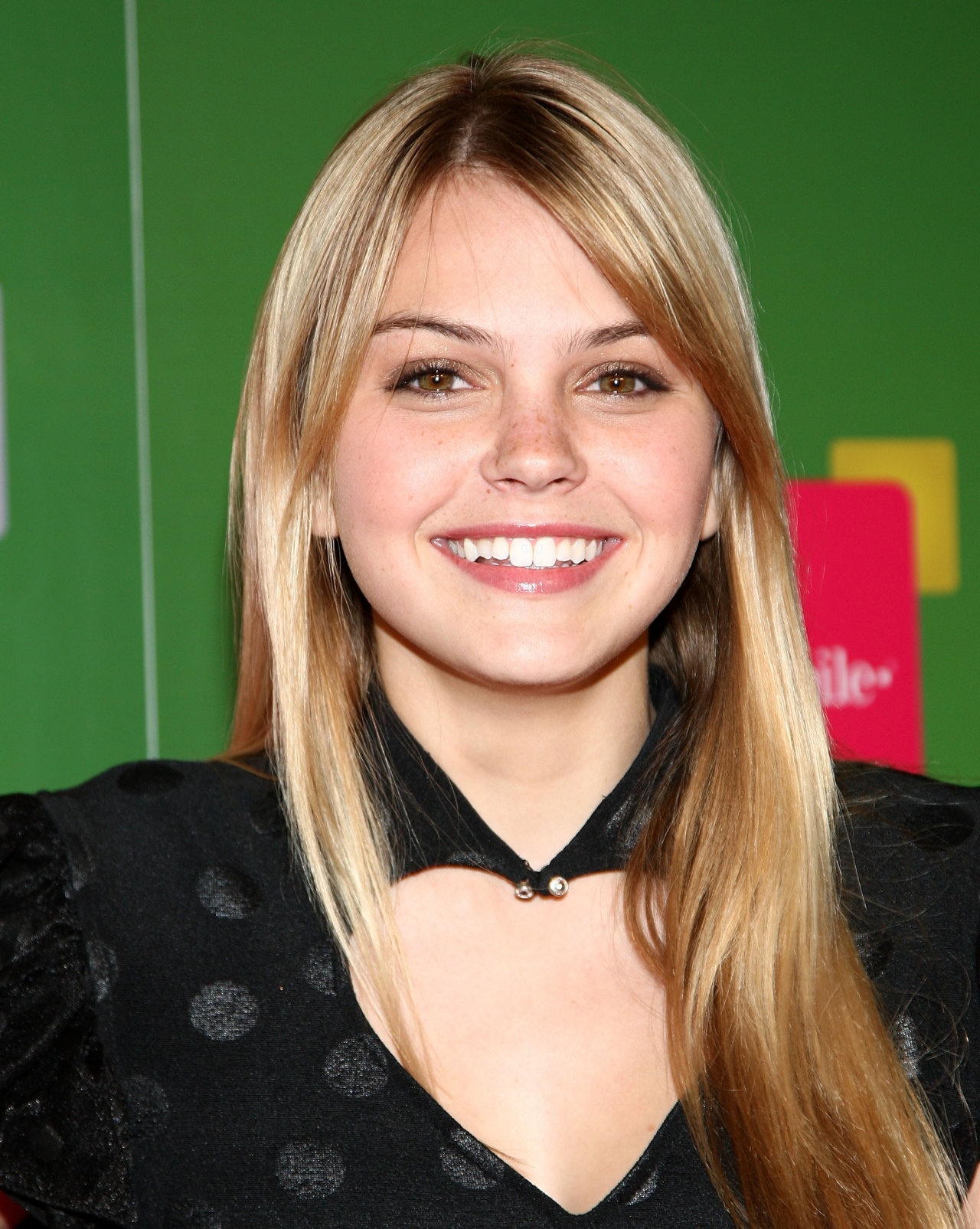 Aimee Teegarden leaked wallpapers