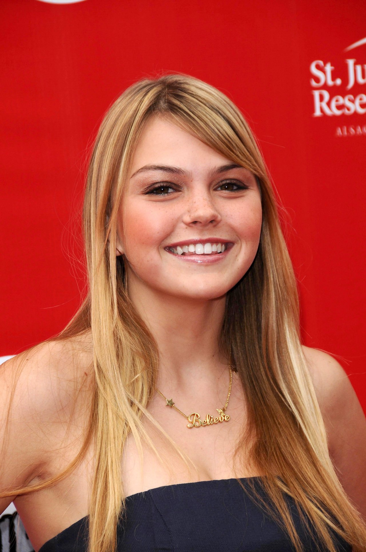 Aimee Teegarden leaked wallpapers