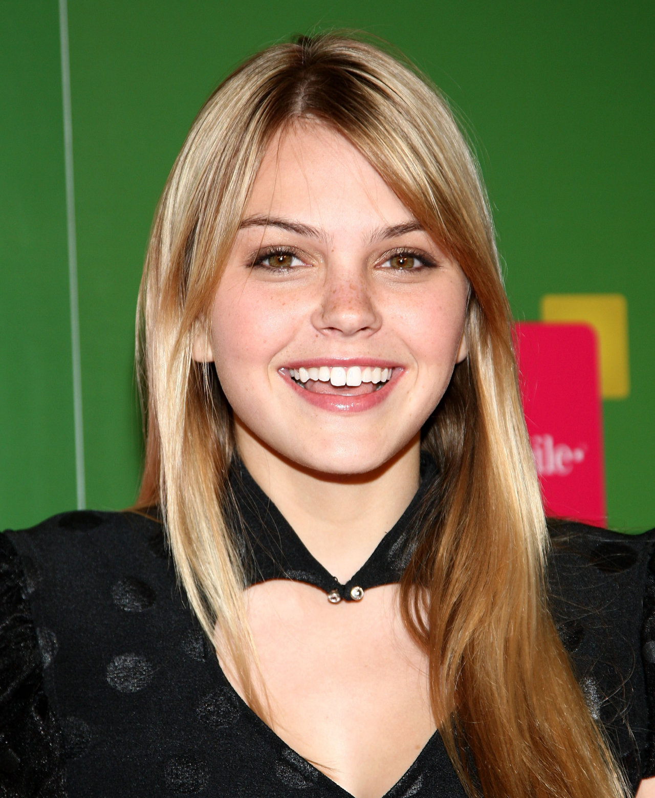 Aimee Teegarden leaked wallpapers