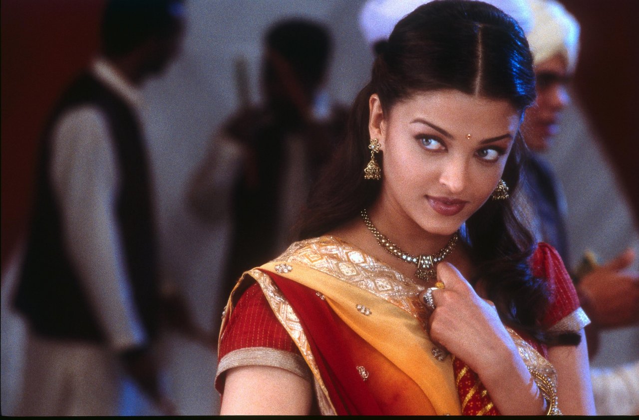 Aishwarya Rai leaked wallpapers