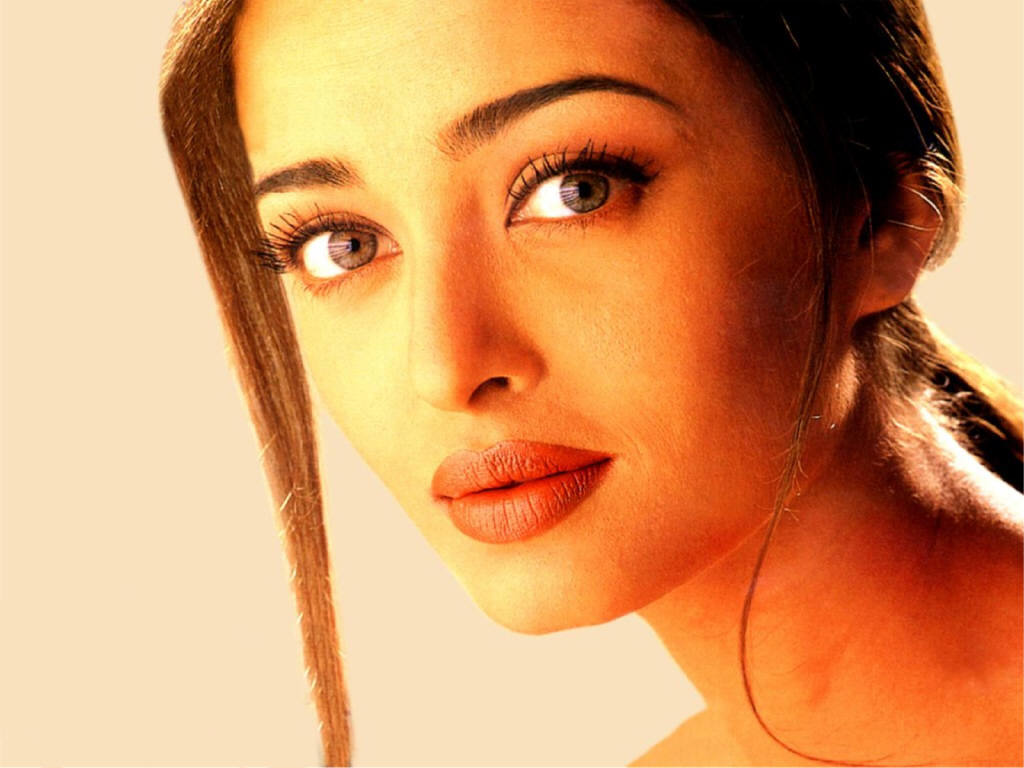 Aishwarya Rai leaked wallpapers