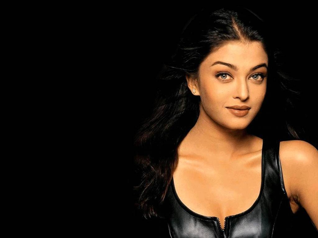 Aishwarya Rai leaked wallpapers