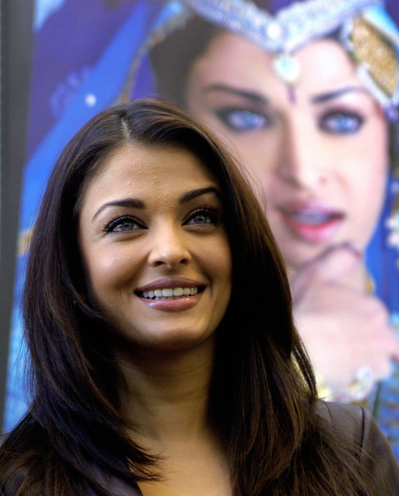 Aishwarya Rai leaked wallpapers