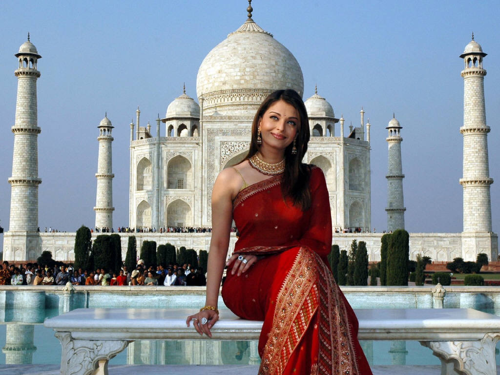 Aishwarya Rai leaked wallpapers