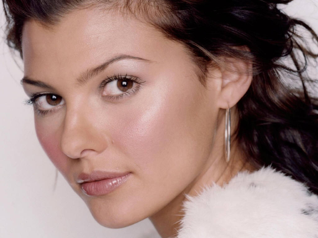 Ali Landry leaked wallpapers