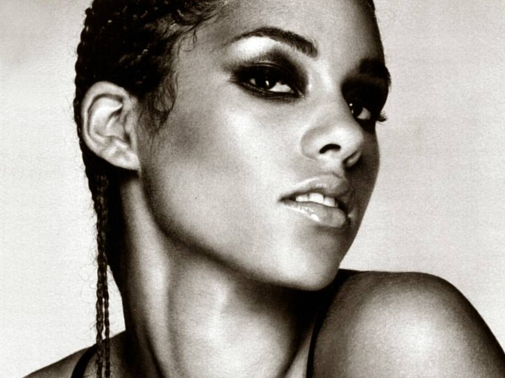 Alicia Keys leaked wallpapers