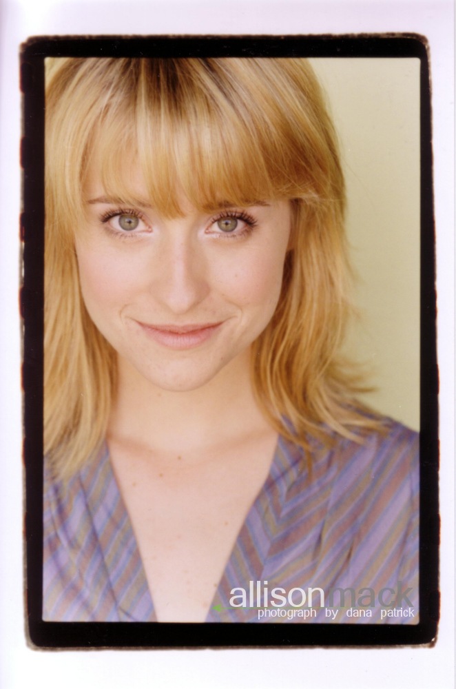 Allison Mack leaked wallpapers