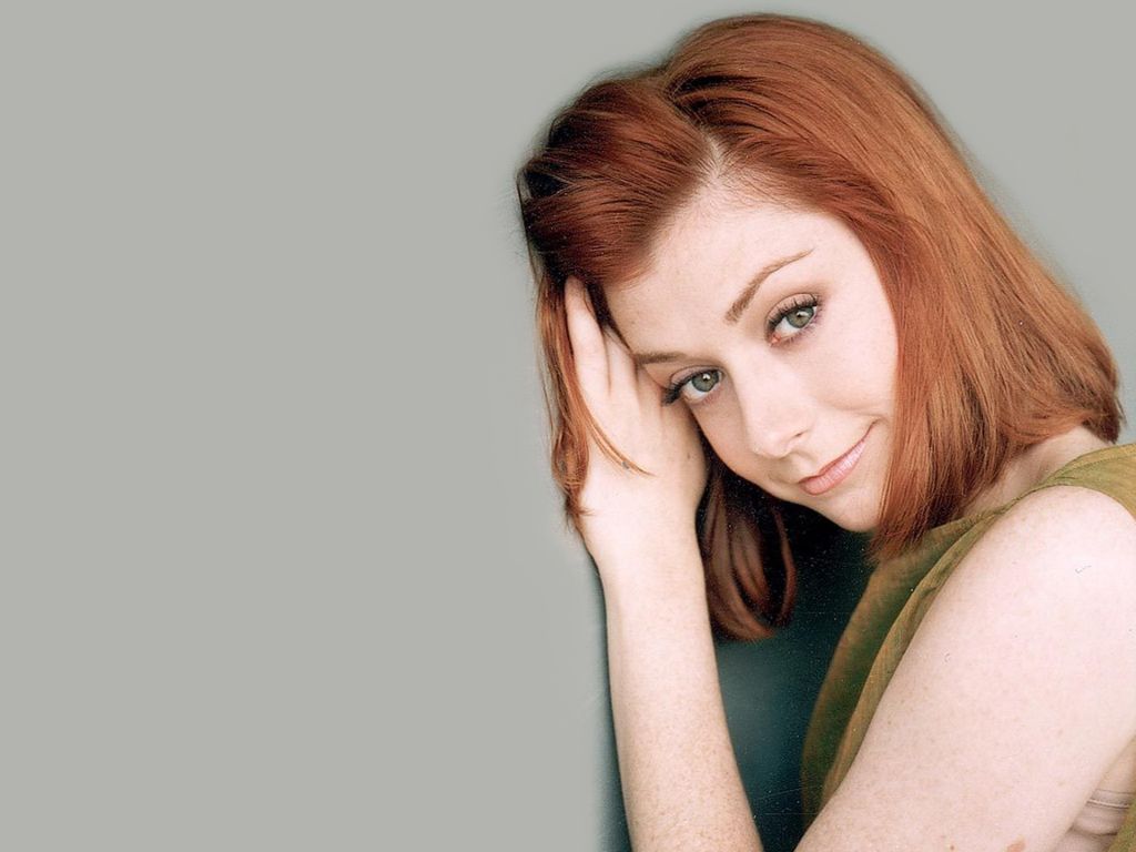 Alyson Hannigan leaked wallpapers