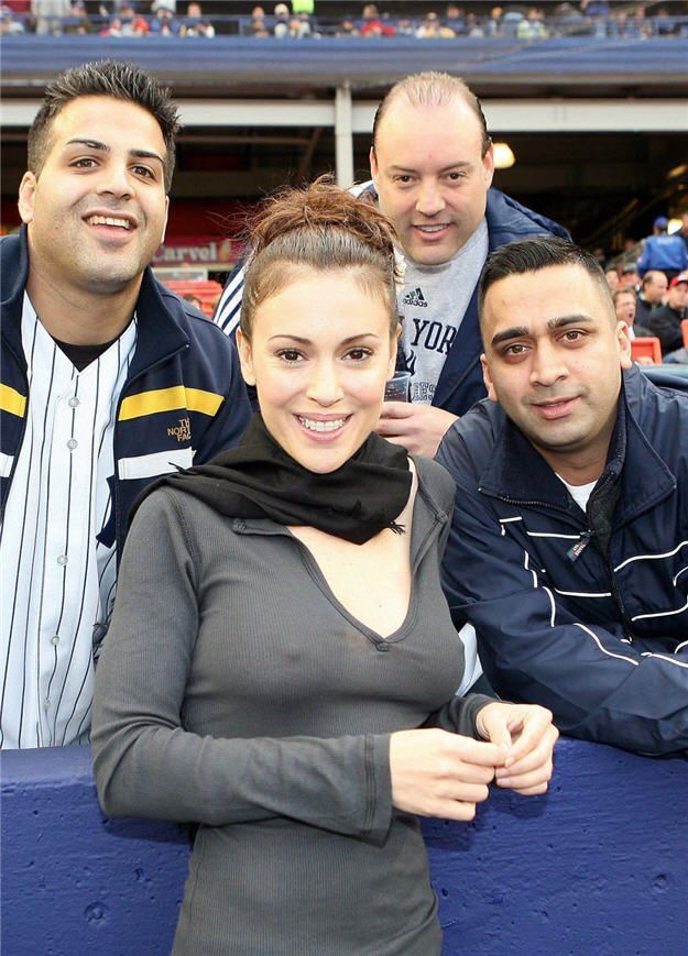 Alyssa Milano leaked wallpapers