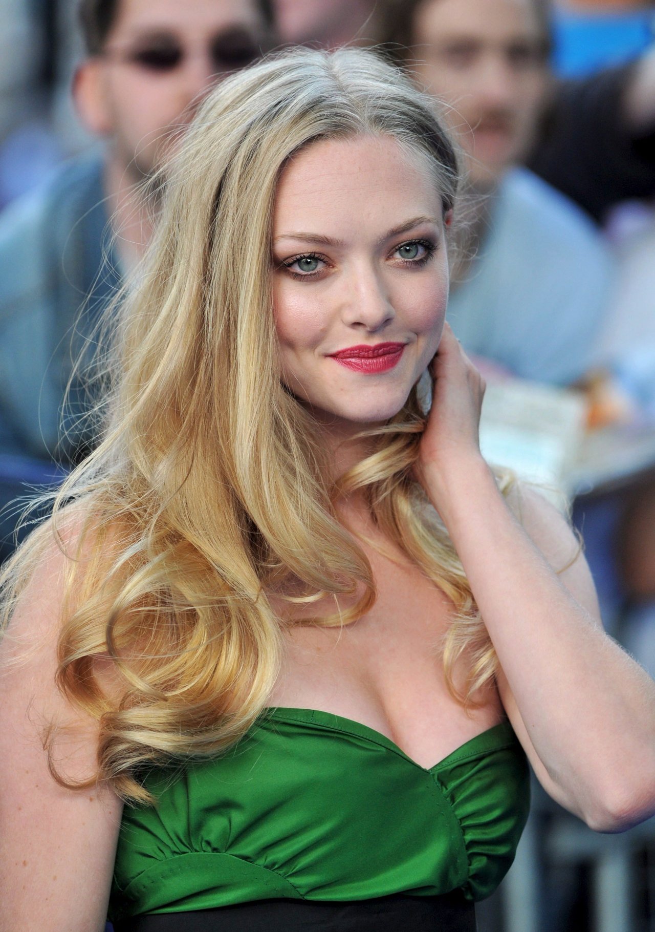 Amanda Seyfried leaked wallpapers