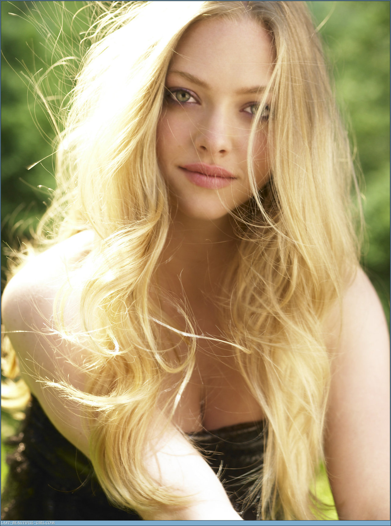 Amanda Seyfried leaked wallpapers