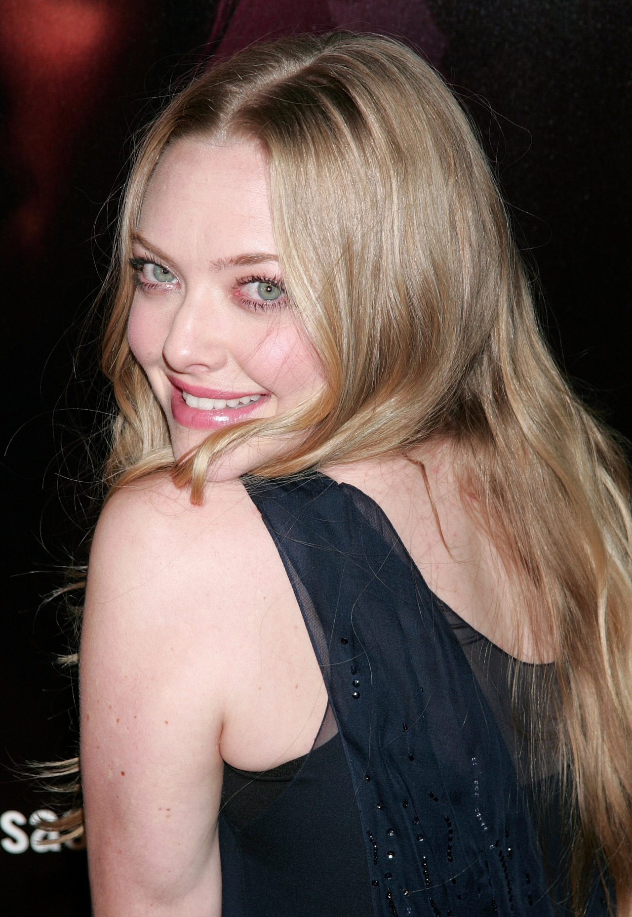 Amanda Seyfried leaked wallpapers