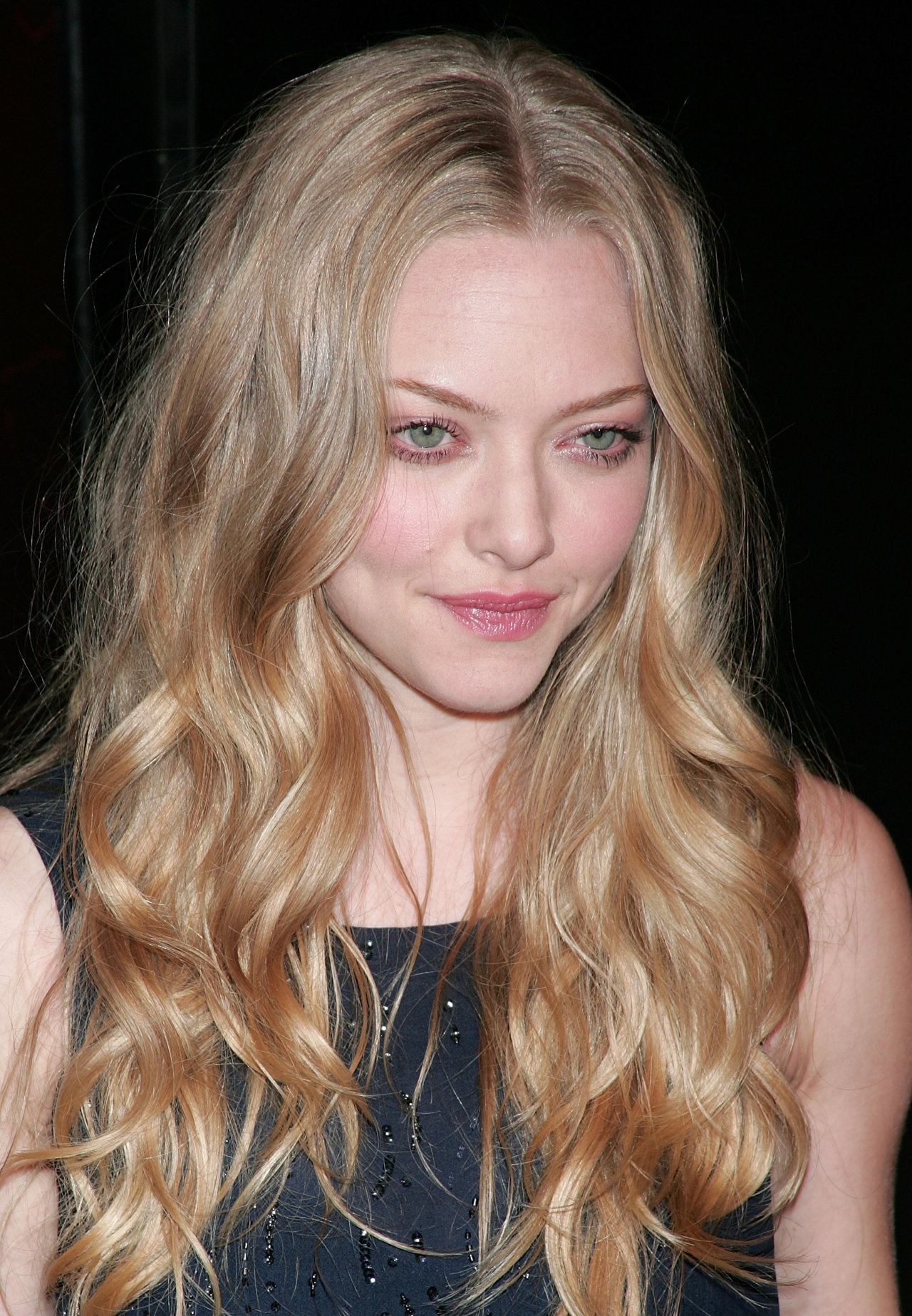 Amanda Seyfried leaked wallpapers