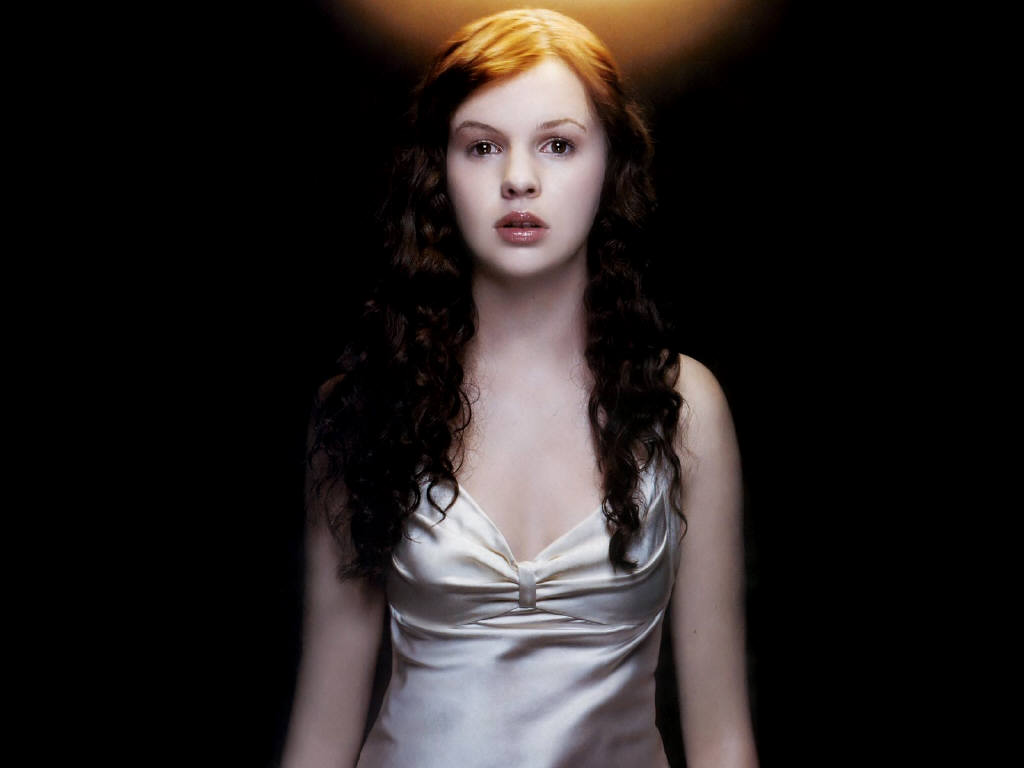 Amber Tamblyn leaked wallpapers