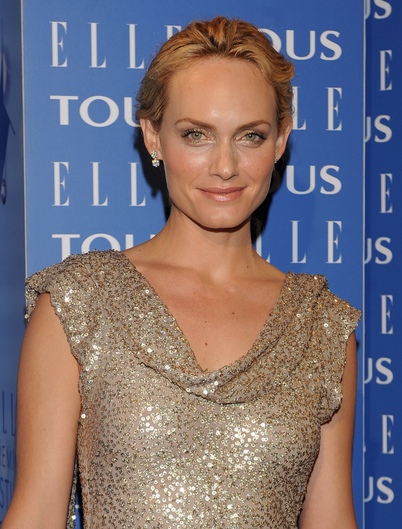 Amber Valletta leaked wallpapers