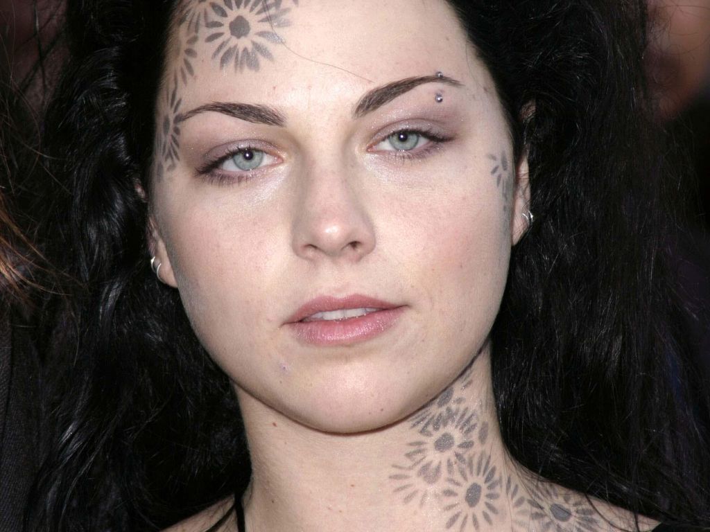 Amy Lee leaked wallpapers