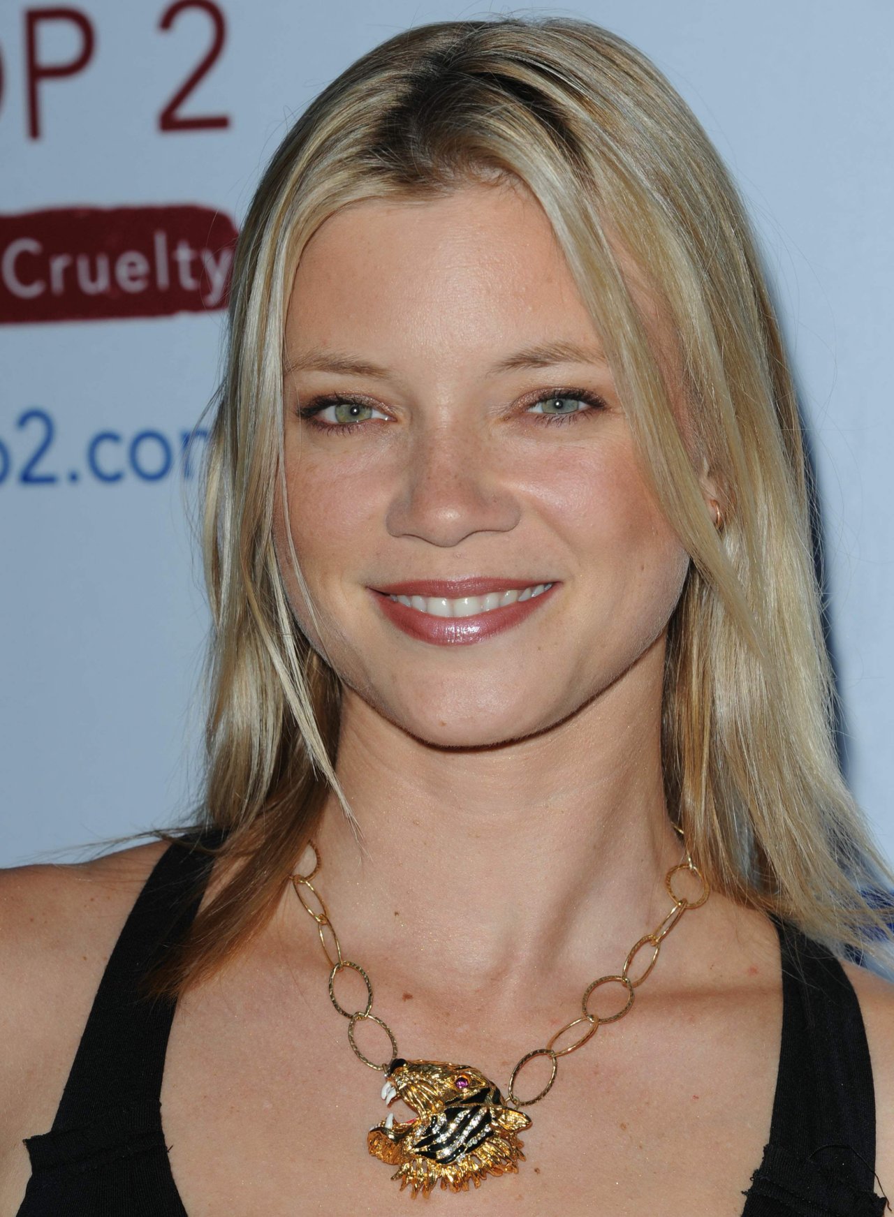 Amy Smart leaked wallpapers
