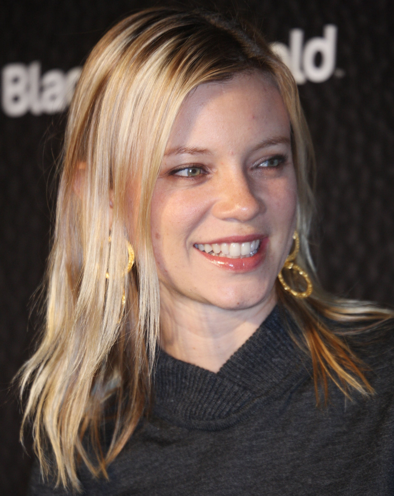 Amy Smart leaked wallpapers