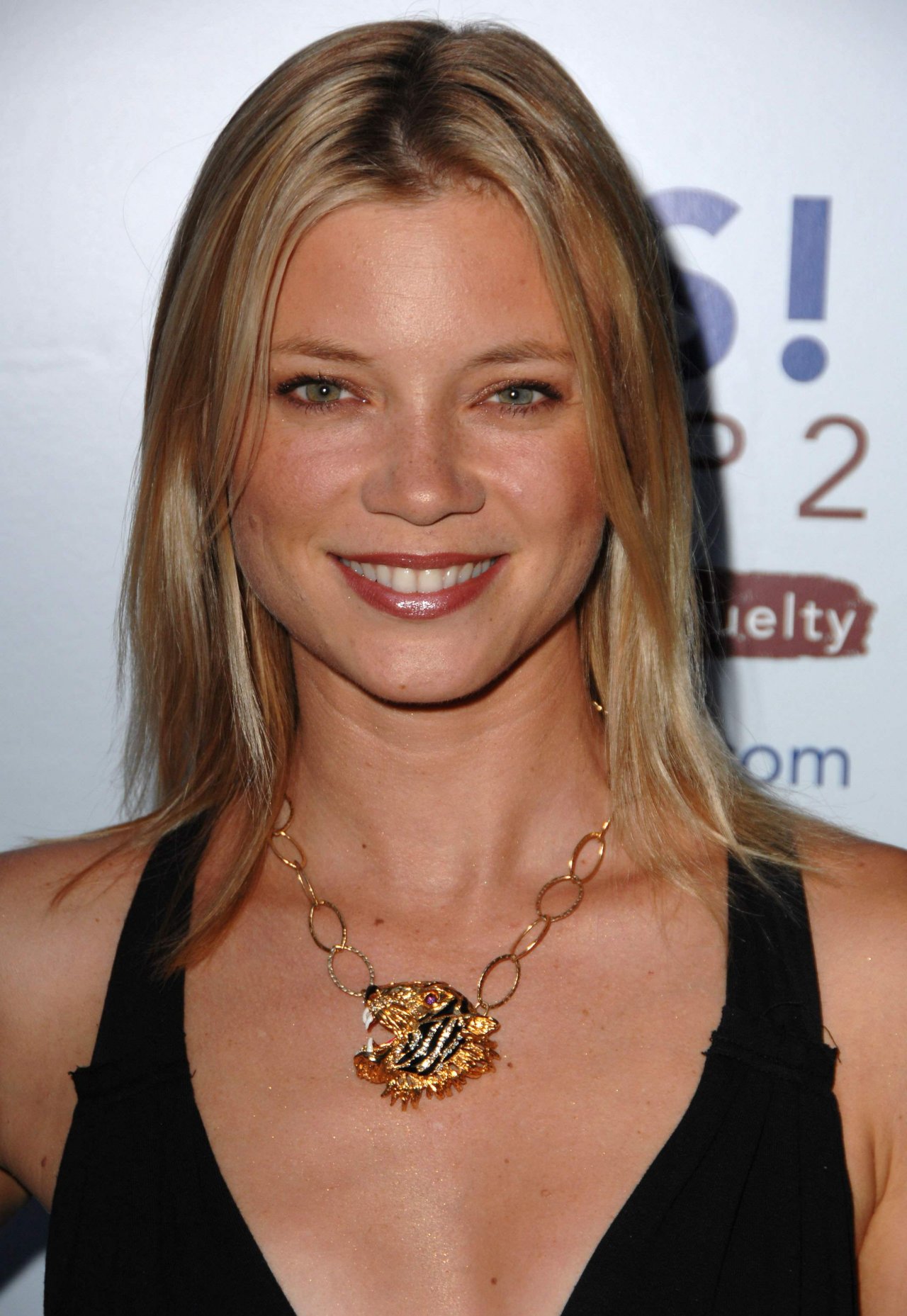 Amy Smart leaked wallpapers