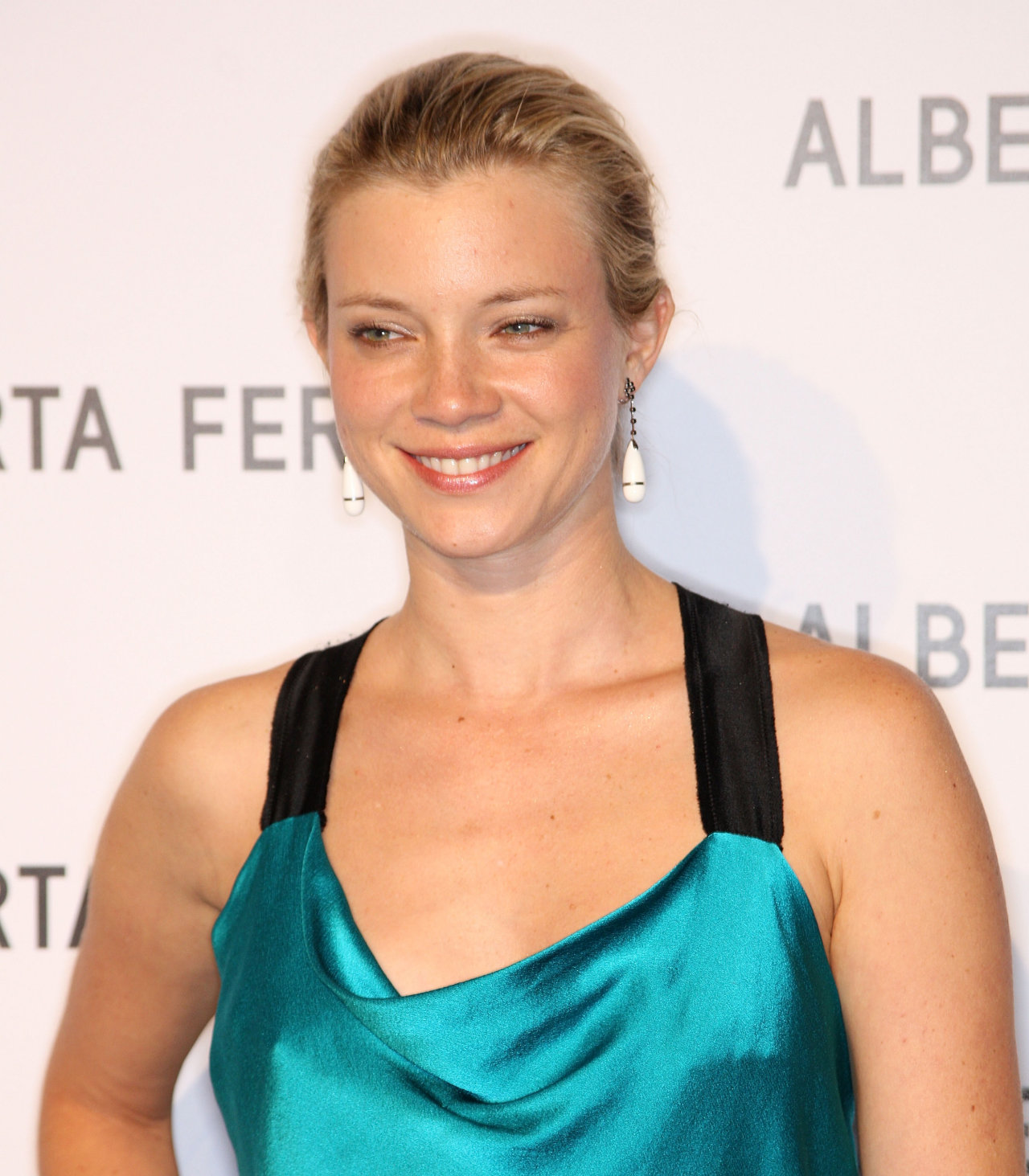 Amy Smart leaked wallpapers