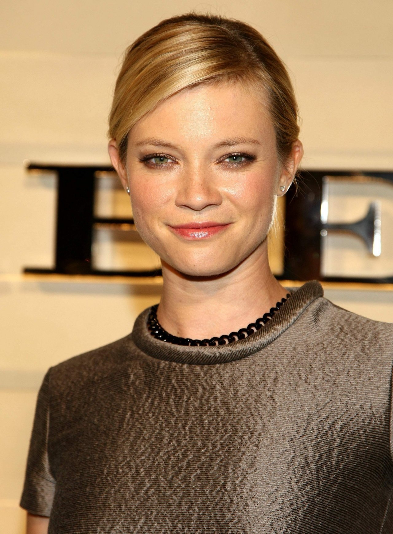 Amy Smart leaked wallpapers