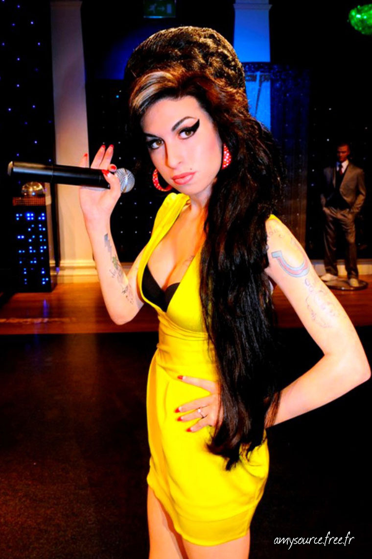 Amy Winehouse leaked wallpapers