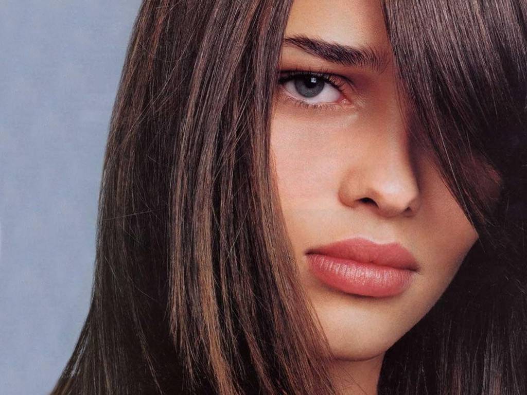 Ana Beatriz Barros leaked wallpapers