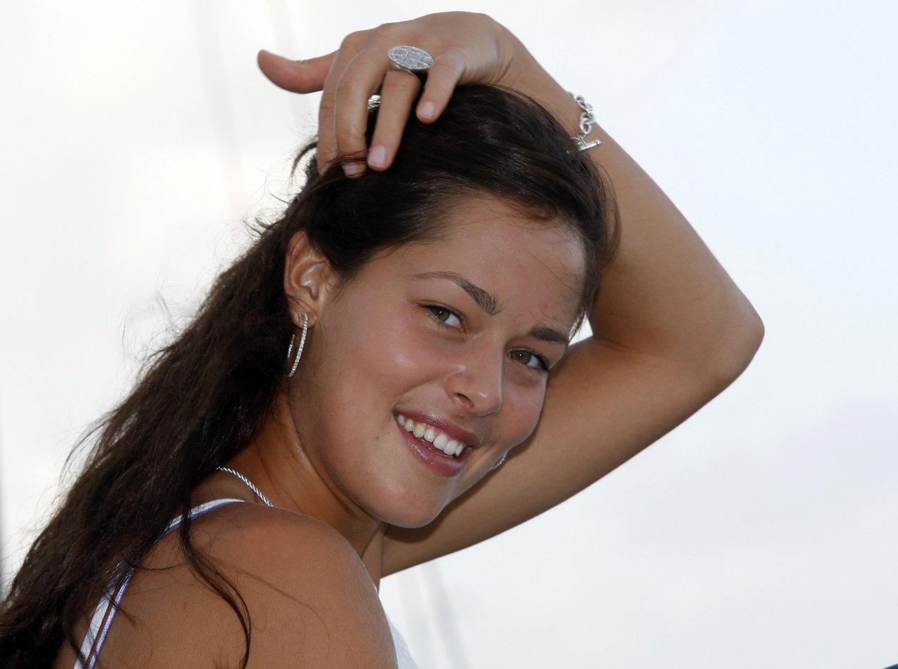 Ana Ivanovic leaked wallpapers