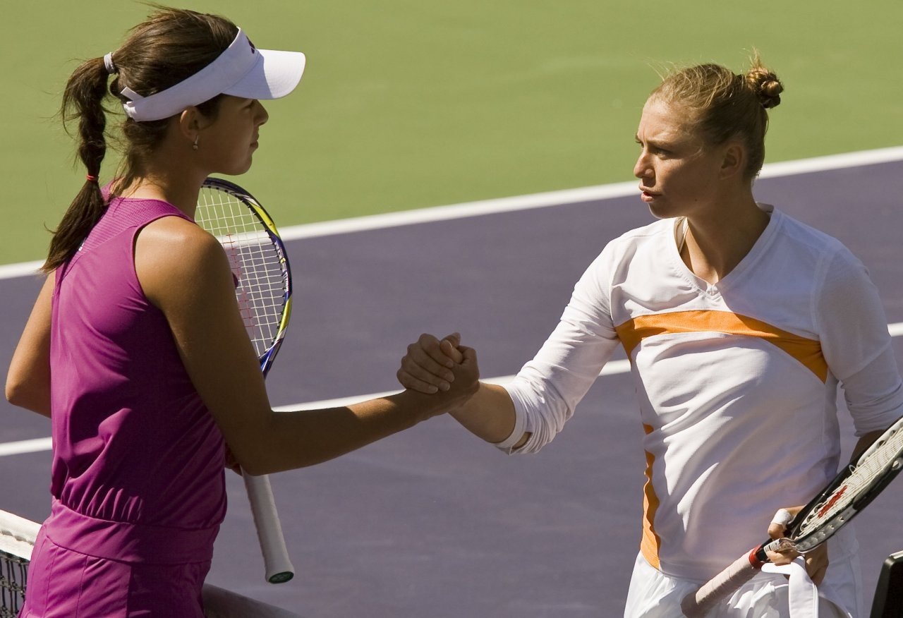 Ana Ivanovic leaked wallpapers