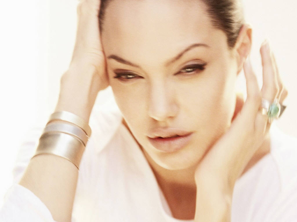 Angelina Jolie leaked wallpapers