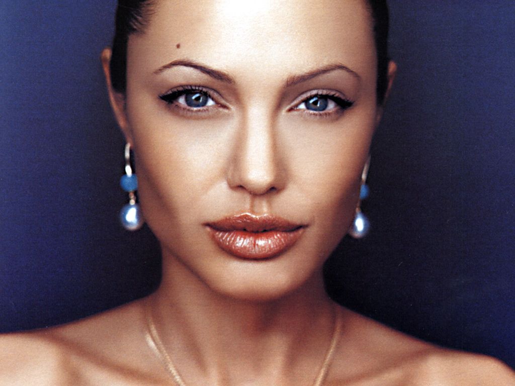 Angelina Jolie leaked wallpapers