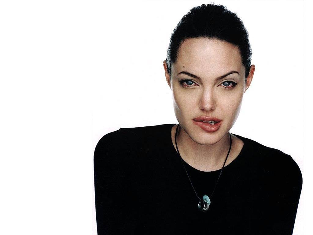 Angelina Jolie leaked wallpapers