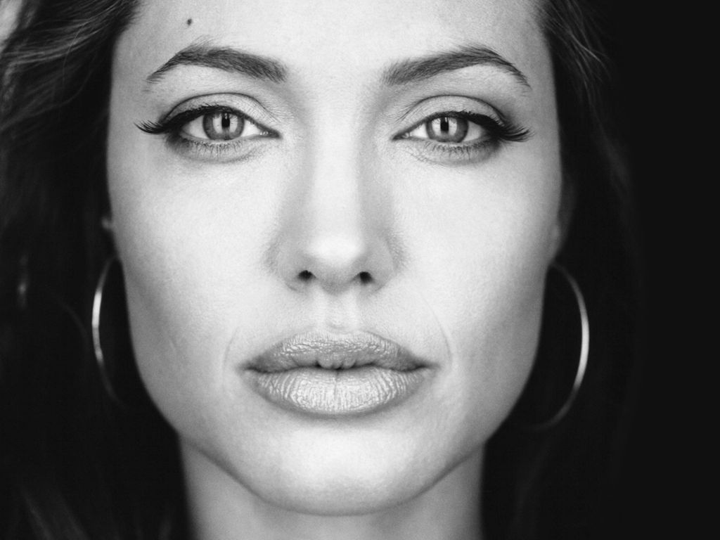 Angelina Jolie leaked wallpapers