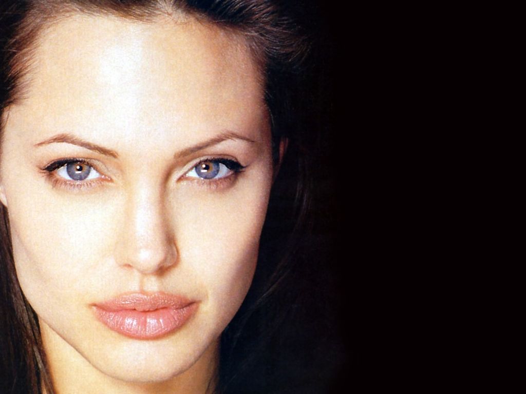 Angelina Jolie leaked wallpapers