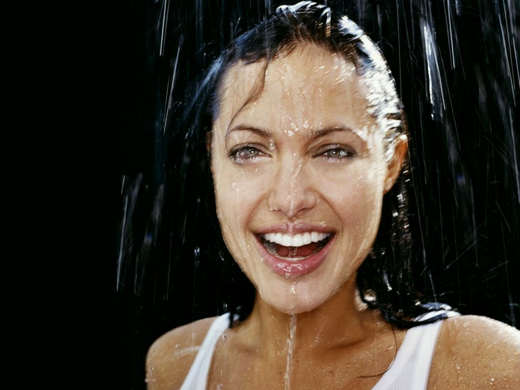 Angelina Jolie leaked wallpapers