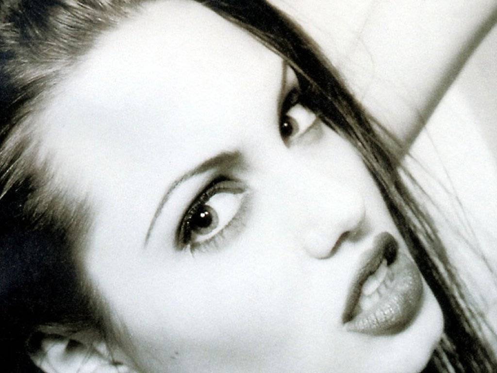 Angelina Jolie leaked wallpapers