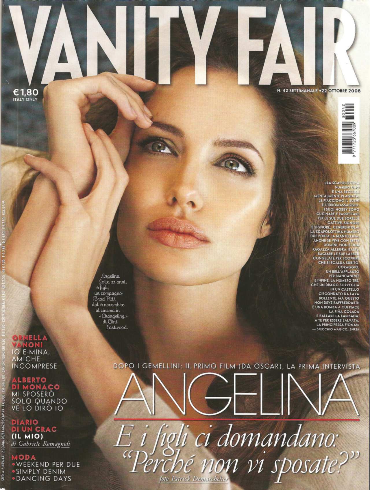 Angelina Jolie leaked wallpapers