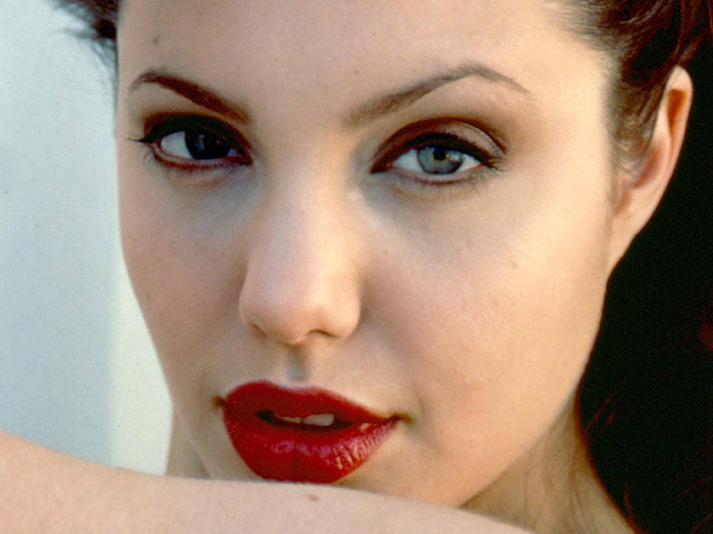 Angelina Jolie leaked wallpapers