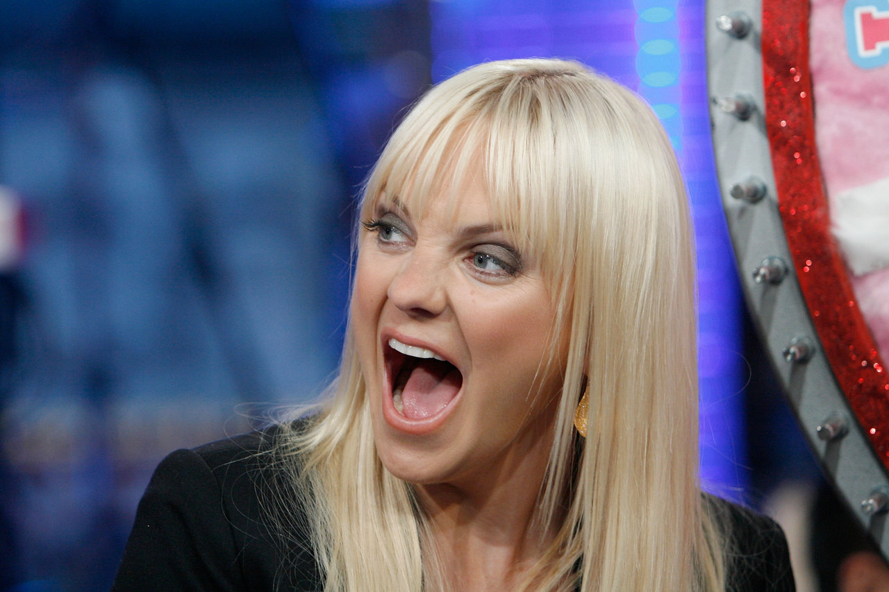 Anna Faris leaked wallpapers