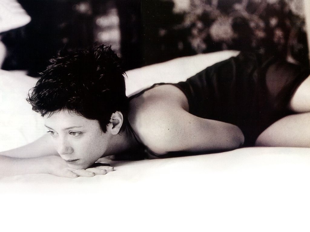 Anna Friel leaked wallpapers