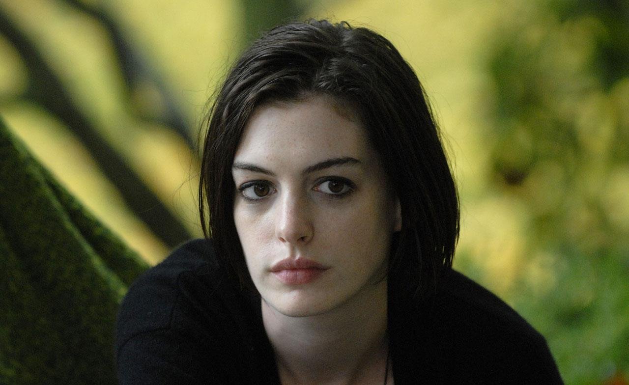 Anne Hathaway leaked wallpapers