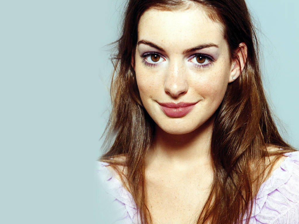 Anne Hathaway leaked wallpapers