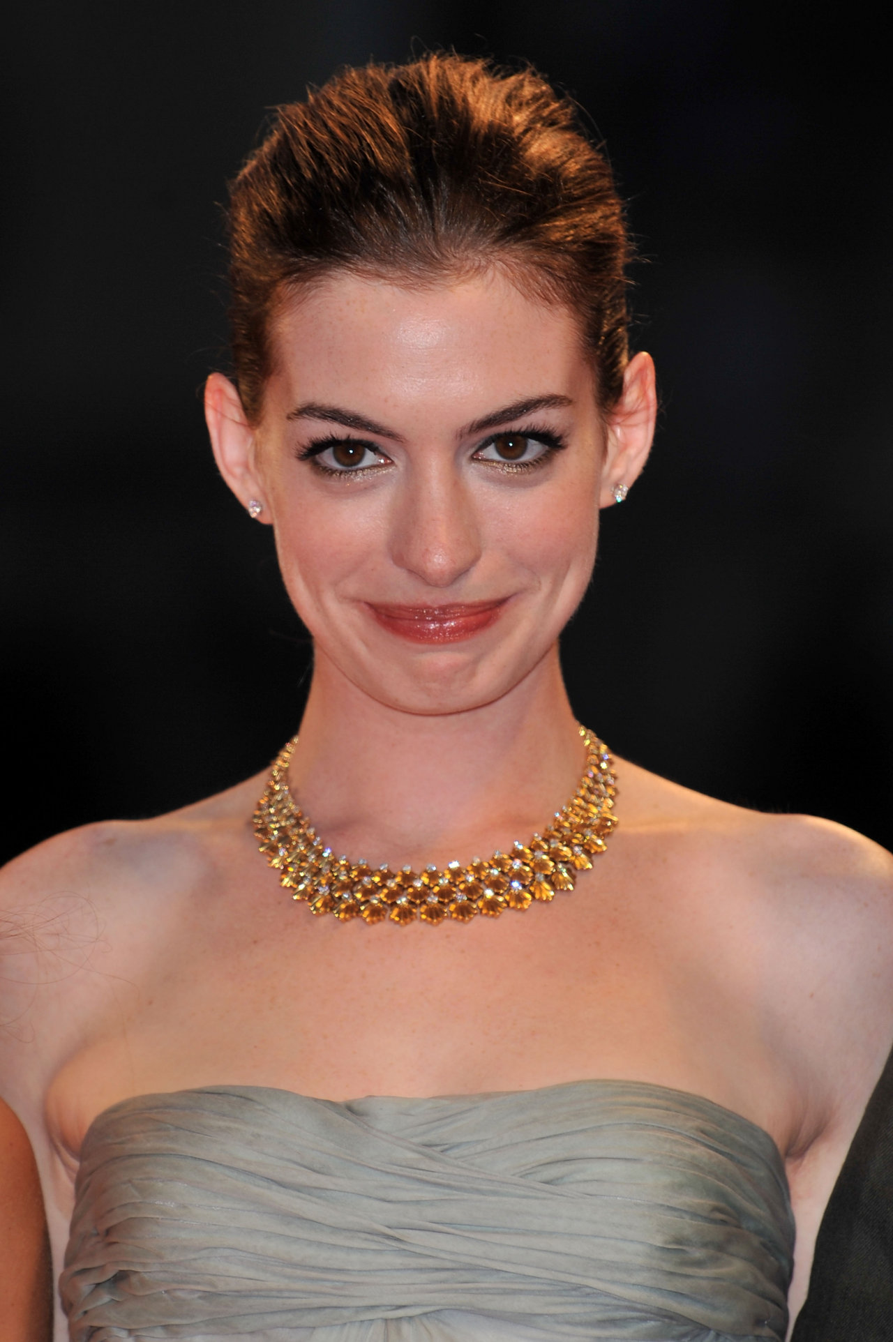 Anne Hathaway leaked wallpapers