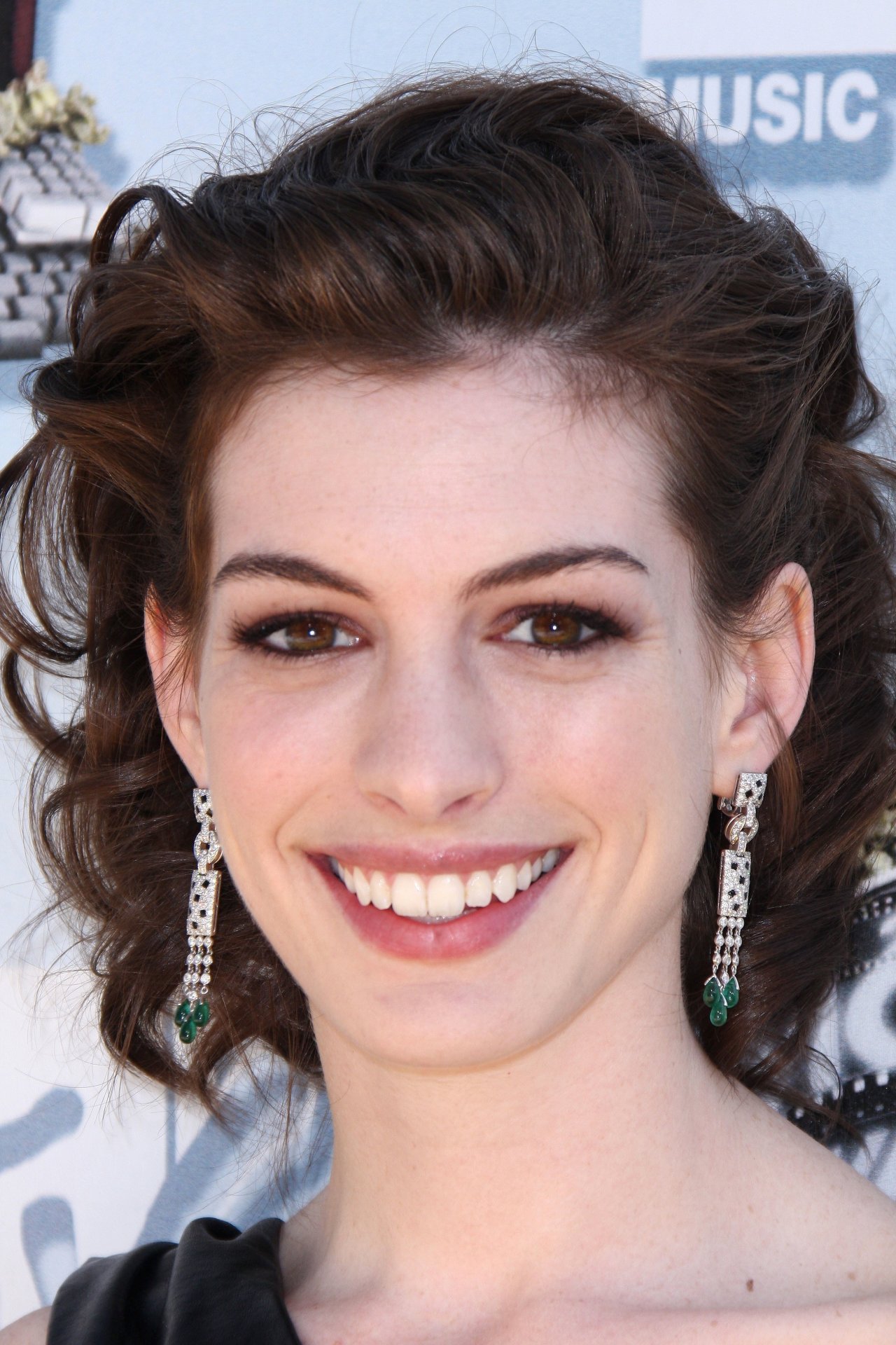 Anne Hathaway leaked wallpapers