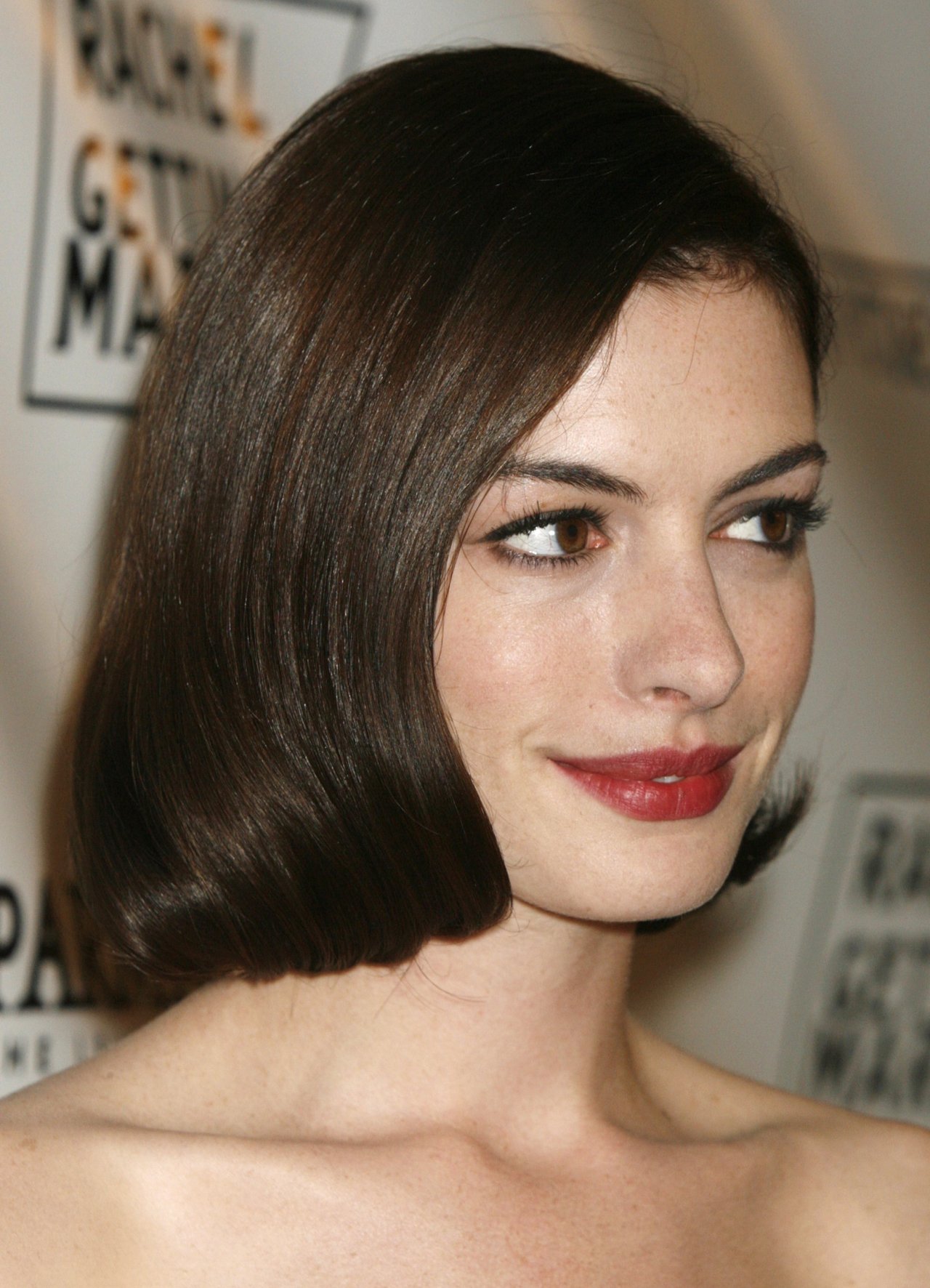 Anne Hathaway leaked wallpapers