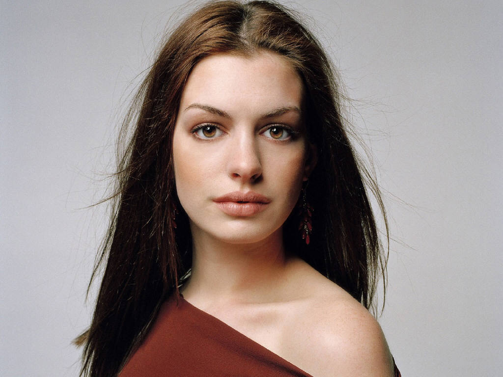 Anne Hathaway leaked wallpapers