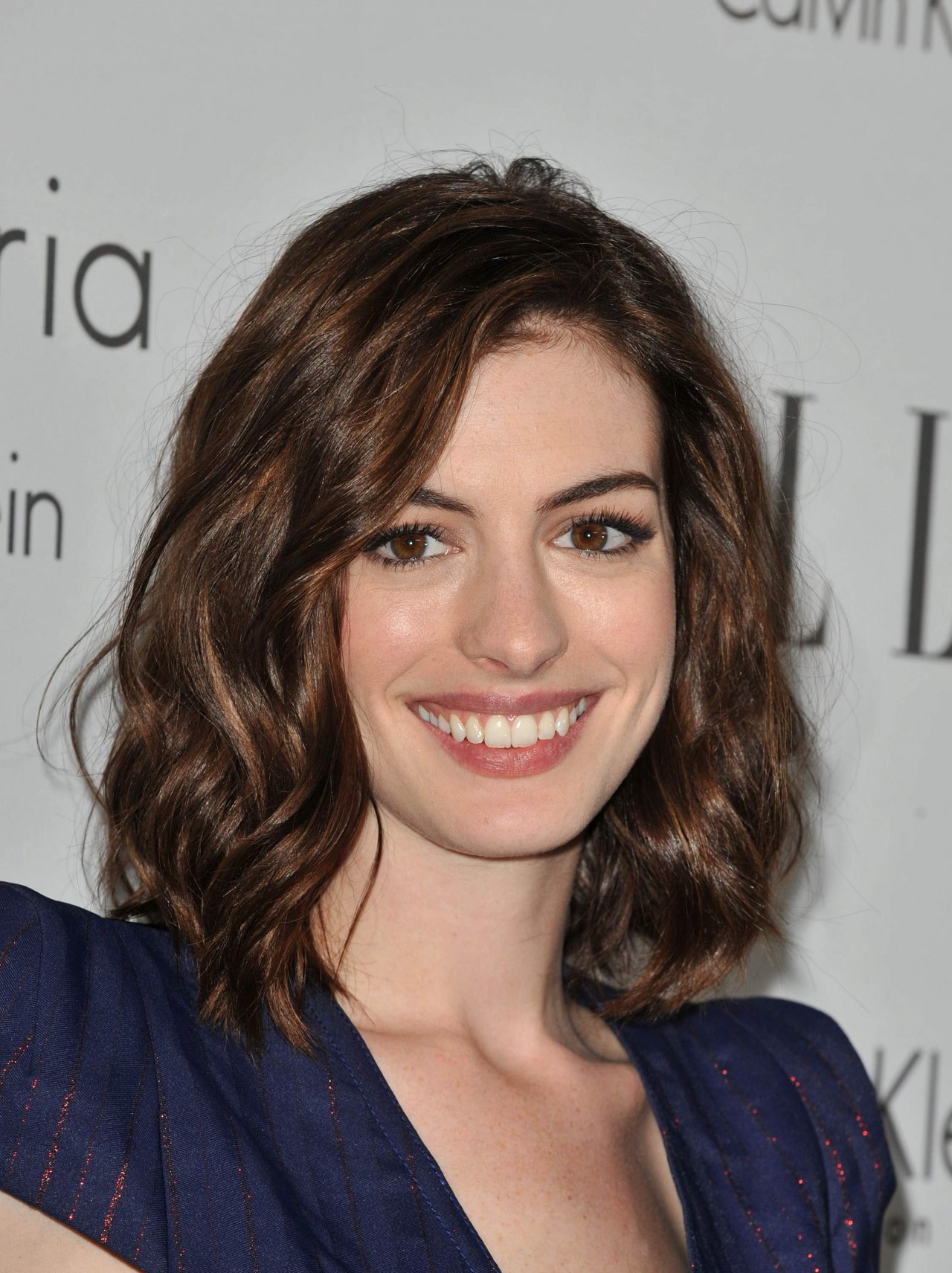 Anne Hathaway leaked wallpapers